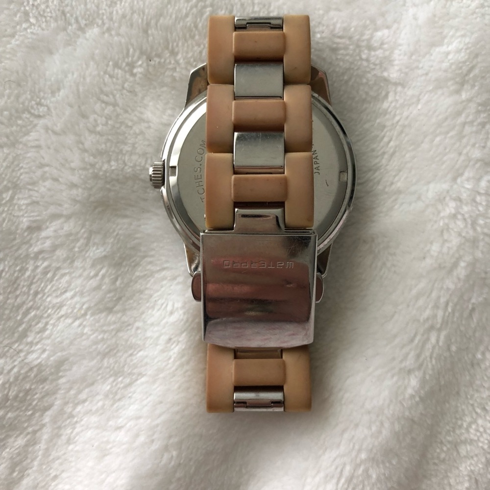 Pink Guess Jelly Watch. Watch Needs Batteries. View 2